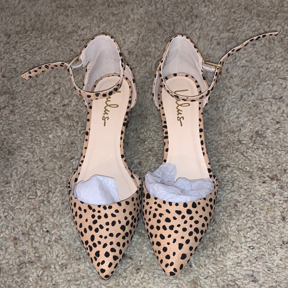 Women’s Leopard Sandals Size 6.5